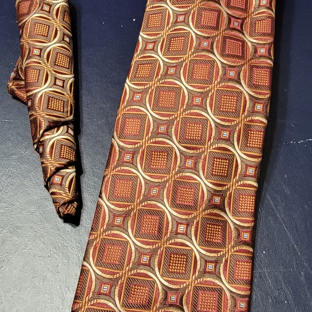 Tie set